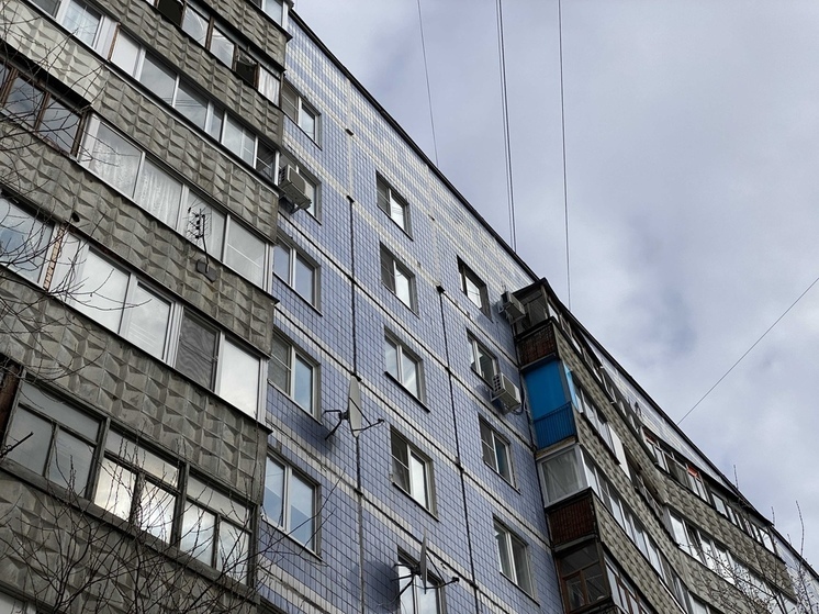 На улице Крупской в Рязани 3-летний мальчик выпал из окна 4-го этажа