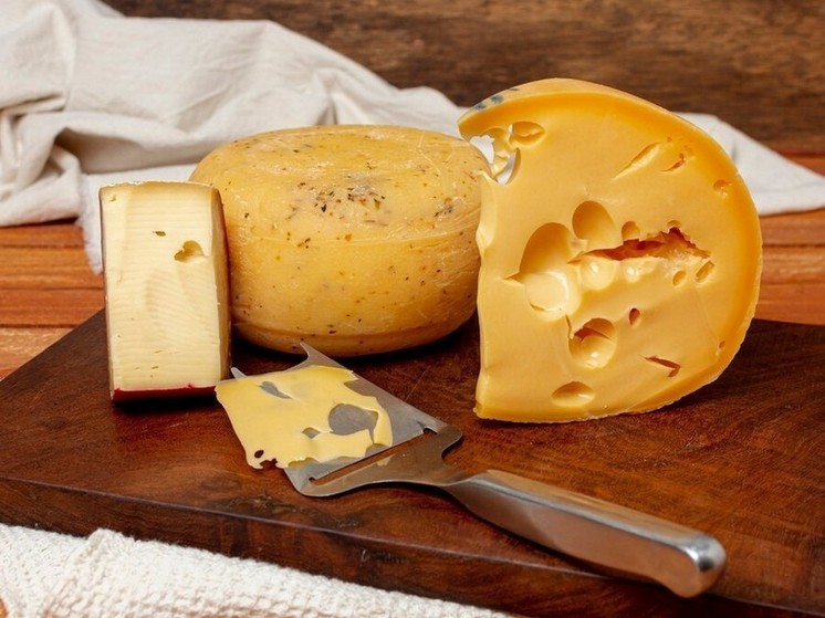 LAD Bible: "самый опасный" сыр в мире производят на итальянском острове Сардиния