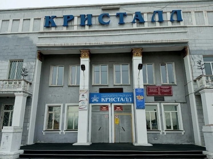 В Улан-Удэ обрушилась крыша в Доме культуры