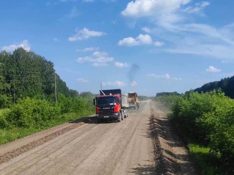 Разбитую трассу в Новосибирской области отремонтируют за 35 млн