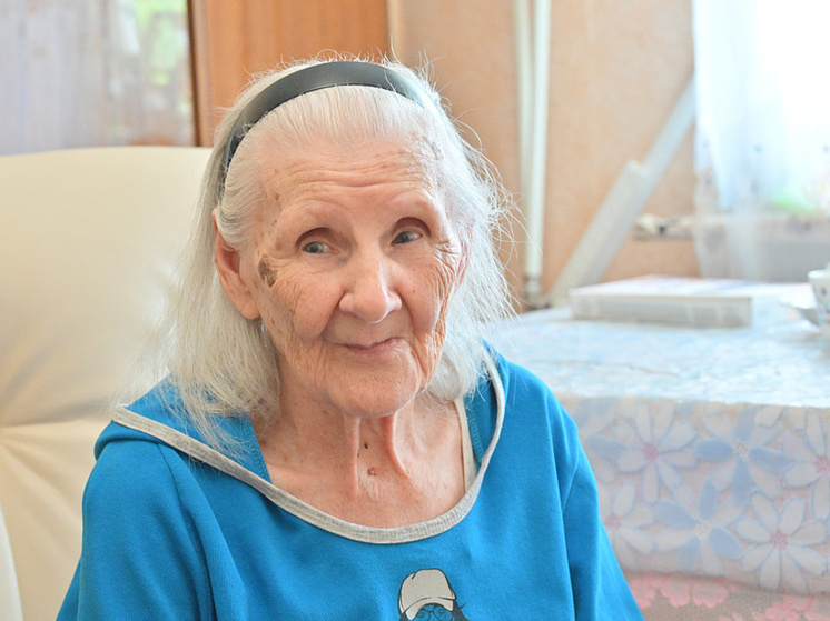 Со 100-летним юбилеем ветерана Великой Отечественной войны поздравил мэр Хабаровска