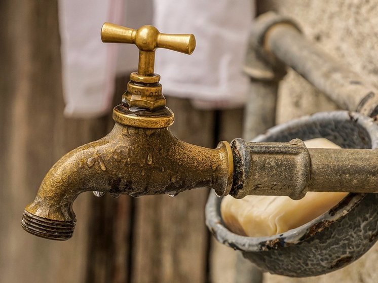 В жаркую пятницу жителей воронежской Отрожки оставят без воды
