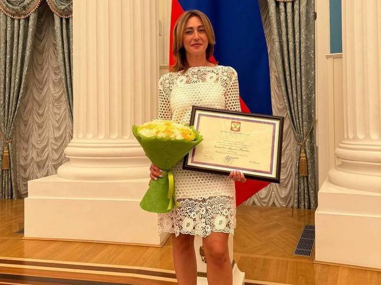 Глава избиркома Херсонской области награждена почетной грамотой от президента РФ