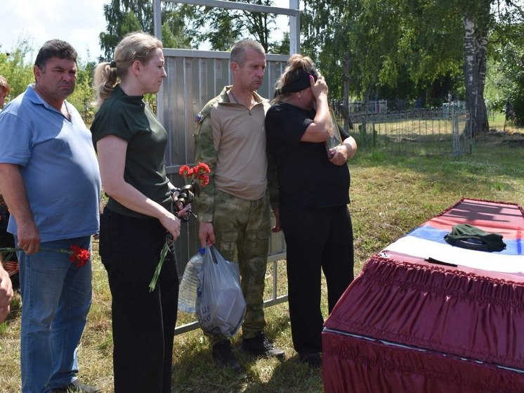 В Пителинском районе простились с погибшим в зоне СВО Валерием Павкиным