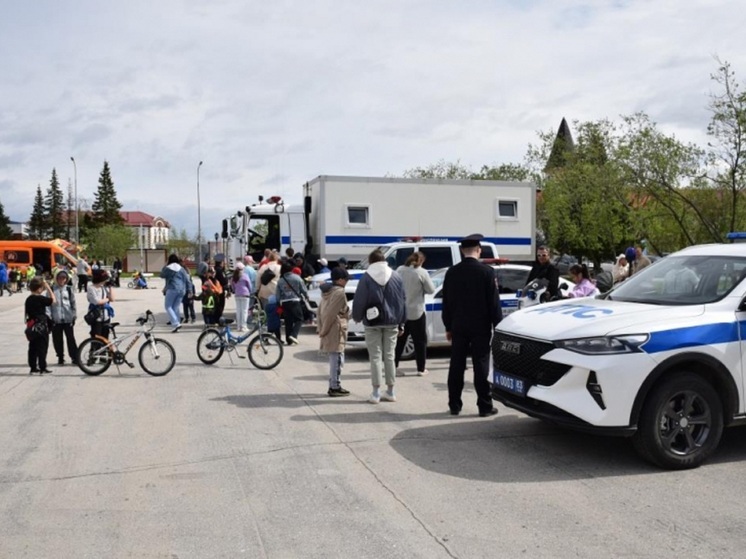 В столице НАО отметили День образования Госавтоинспекции