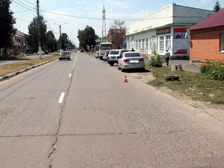 В Дмитровске автобус на дороге сбил пешехода