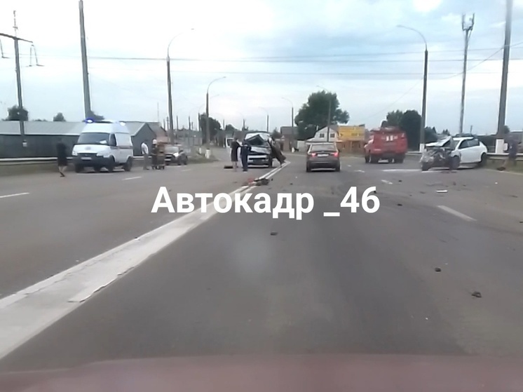 Утро в Курской области началось с жесткого ДТП с микроавтобусом