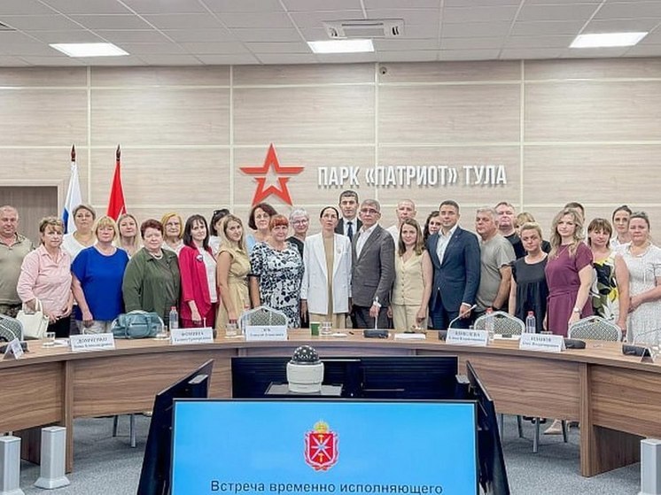 Врио губернатора Тульской области встретился с волонтерами, которые помогают участникам СВО