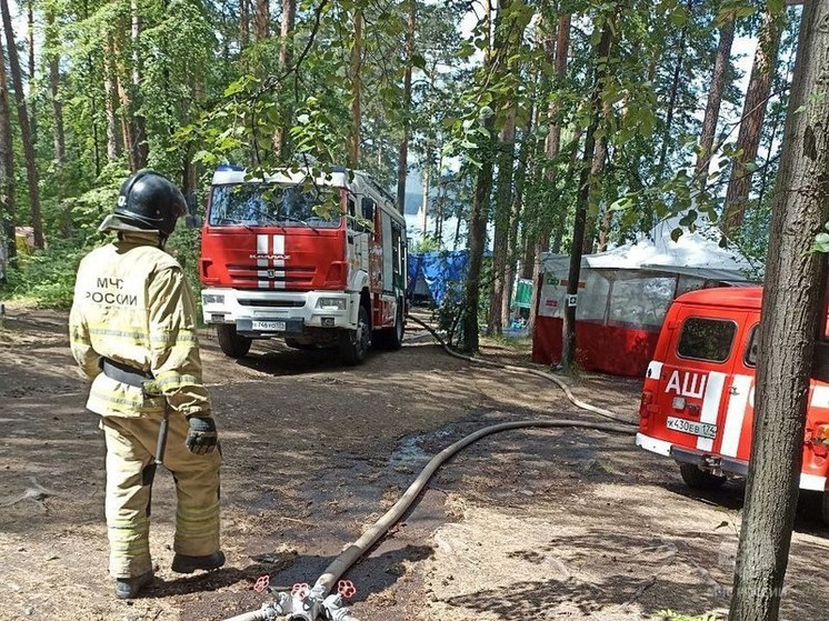 В рамках учений огнеборцы потушили палаточный лагерь под Миассом