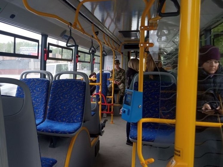 В Барнауле в новых автобусах №1 и №10 отказали валидаторы