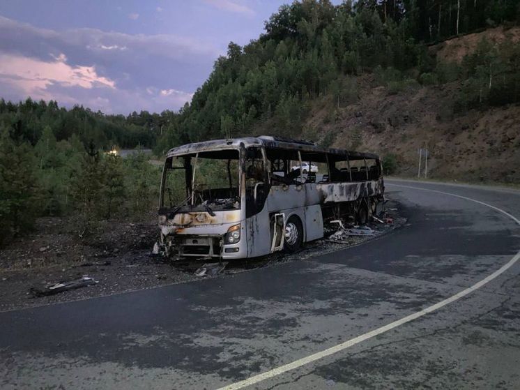 Прокуратура Башкирии проводит проверку после возгорания туристического автобуса