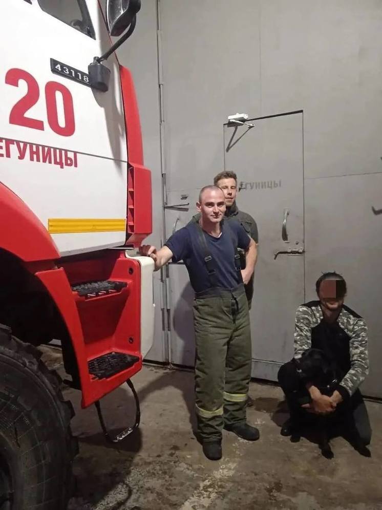 Областные пожарные помогли мужчине вернуться в город