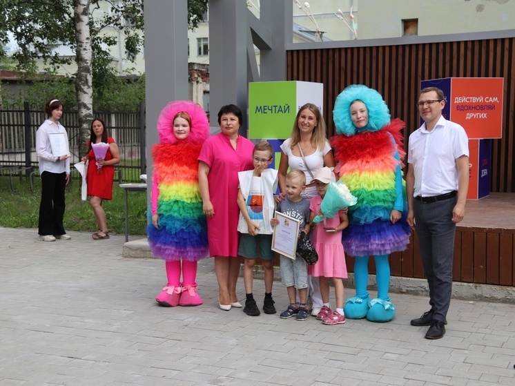 В Северодвинске прошло награждение активных семей в День семьи, любви и верности