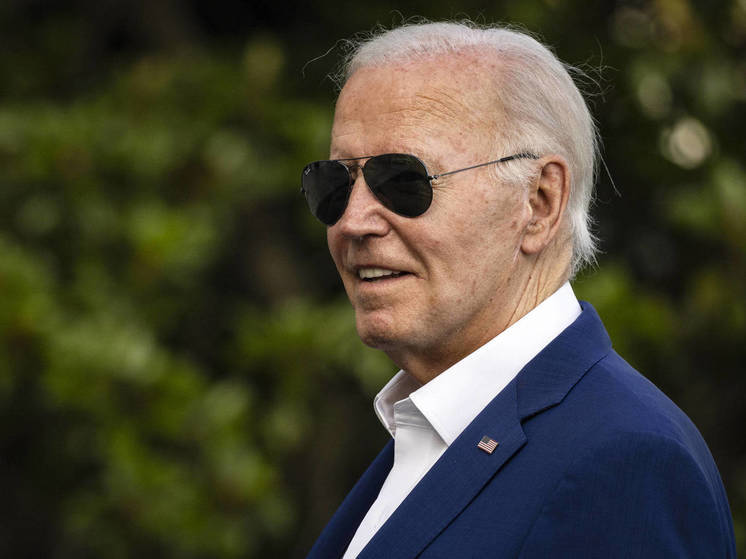 Заседание Демпартии по участию Байдена в выборах сравнили с похоронами