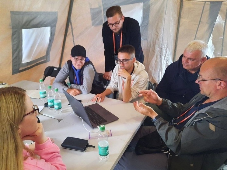 Команда Новгородской области участвует в образовательном интенсиве «Архипелаг 2024»