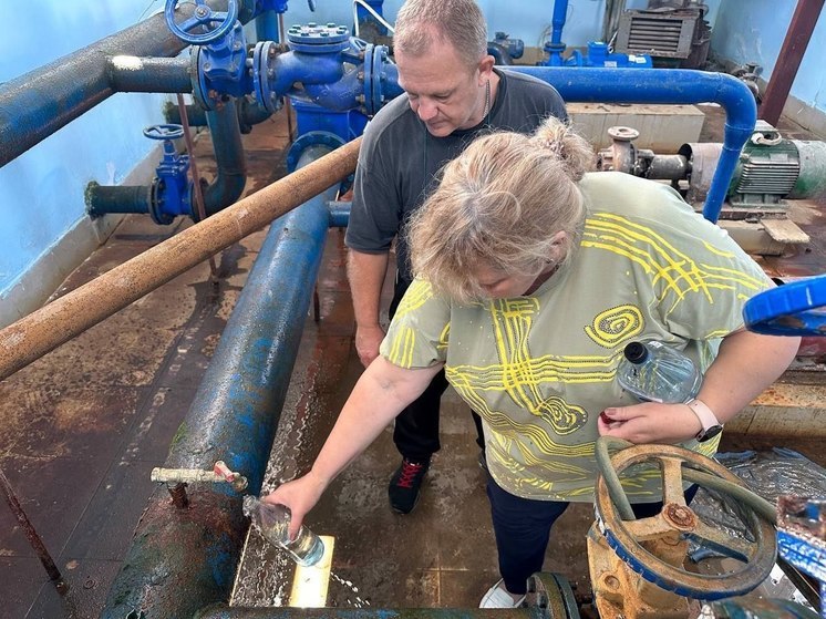 В деревне Красноозерное жителям пересчитали плату за воду и установили станцию водоочистки