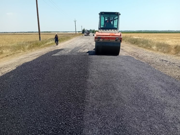  В Скадовском округе ремонтируют дорогу между селами