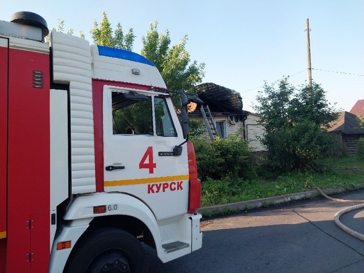 В Курске на улице Асеева потушили пожар в жилом доме