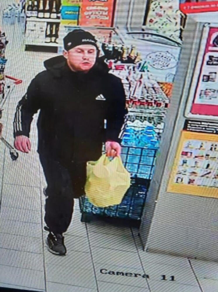 Курская полиция разыскивает двух парней, подозреваемых в грабеже