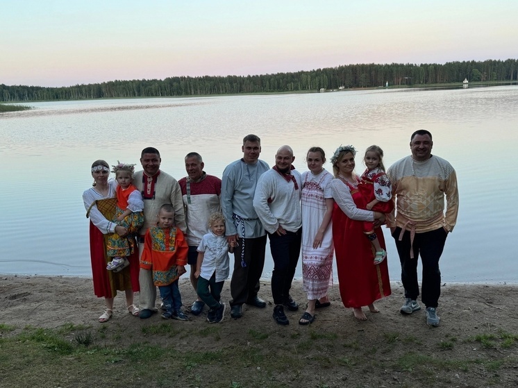 На семейном туристическом слете участвовало более 80 поисковиков