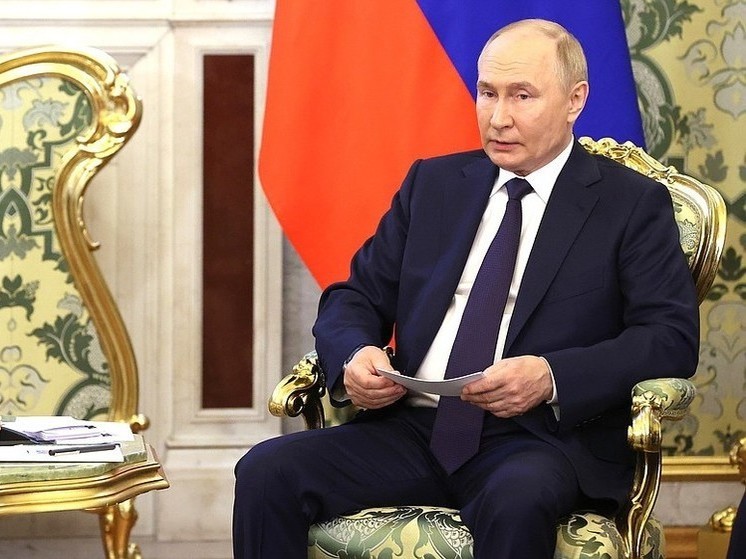 Путин оценил результат реставрации ансамбля «Ораниенбаум»