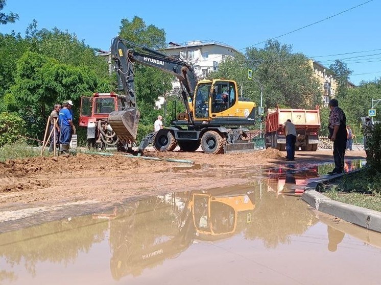 В Волжском коммунальная авария оставила без воды пять домов