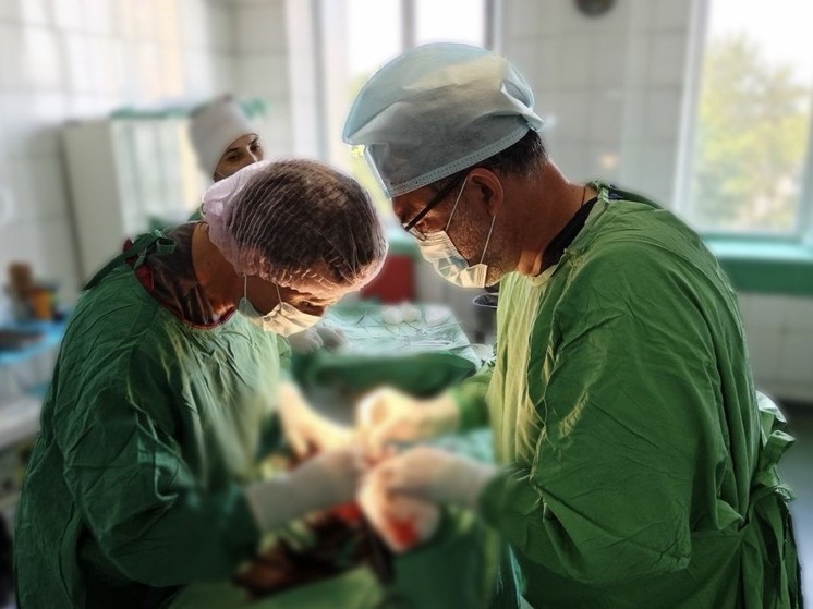 Подмосковные врачи спасли девушку с бамперным переломом ноги