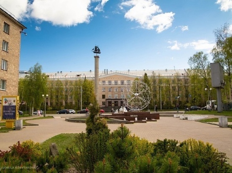 Конкурс на четыре специальности ПетрГУ в Карелии превысил десять человек