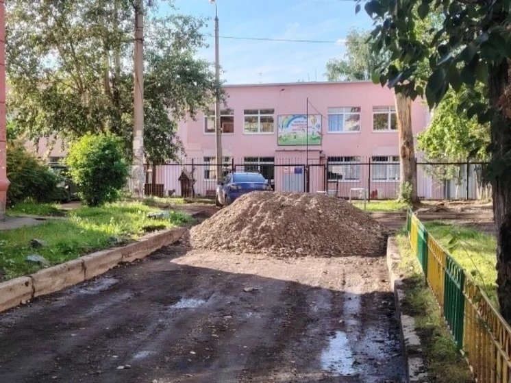 В Красноярске отремонтируют еще 3 междворовых проезда