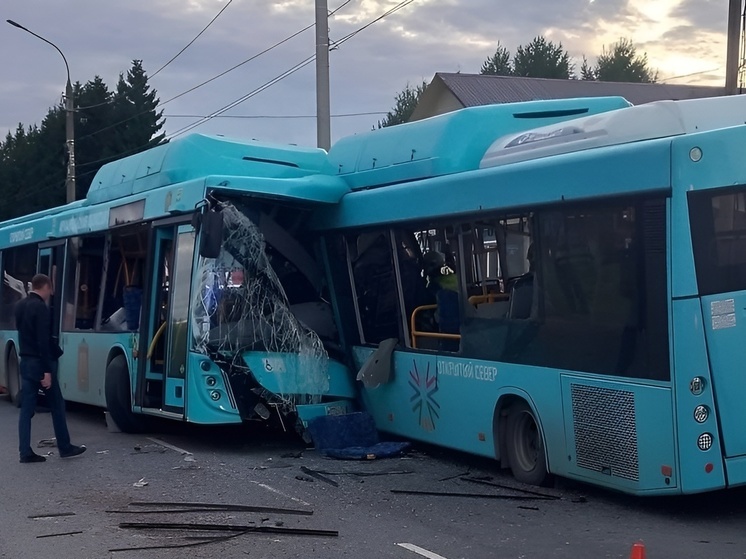 Следователи заинтересовались ДТП с участием двух автобусов в центре Архангельска