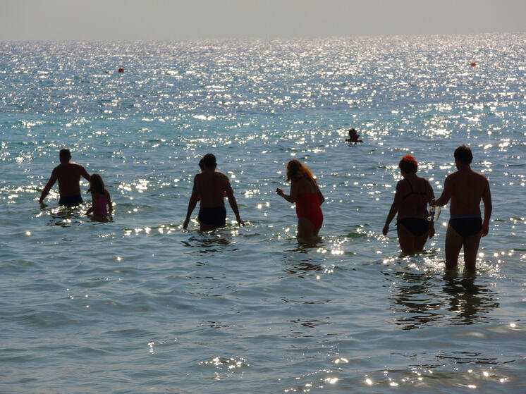 Безумные цены и толпы людей