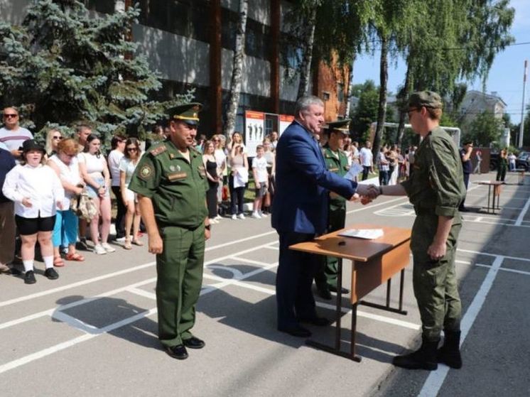 В Туле получили воинские звания 192 выпускника "военки" ТулГУ
