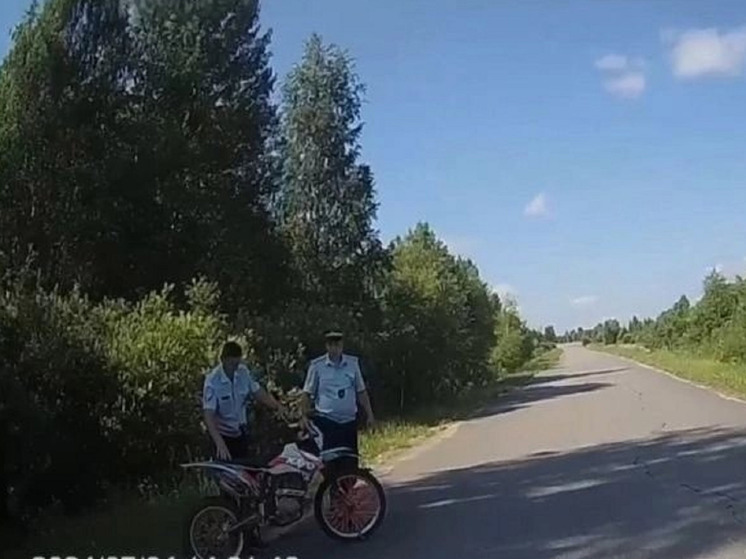 Подросток-мотоциклист получил травмы, скрываясь от полиции