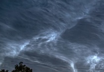 Речь о серебристых облаках, которые горожане заметили накануне в вечернее время