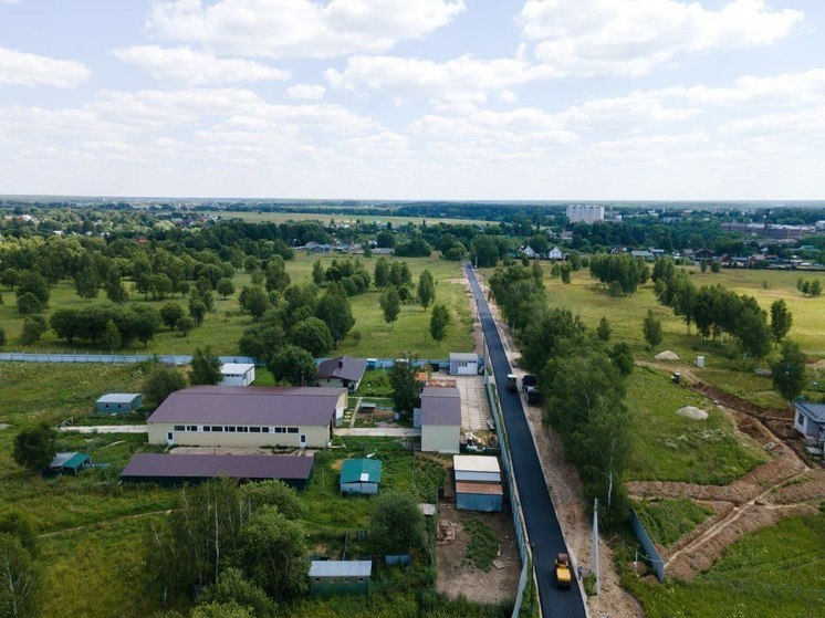 В сельских населенных пунктах Серпухова продолжается ремонт дорог
