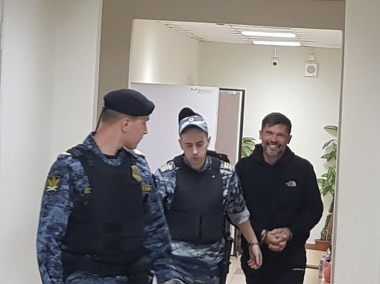 Суд оставил под стражей руководителя ЦСП Карелии Зорнякова и его друга Наполова