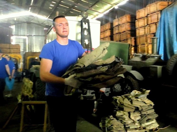 Огнеборцы из Биробиджана собрали гуманитарную помощь для участников СВО