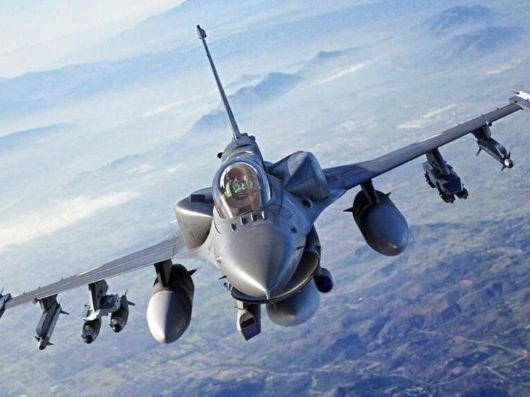 Назван размер премии за первый сбитый на Украине F-16