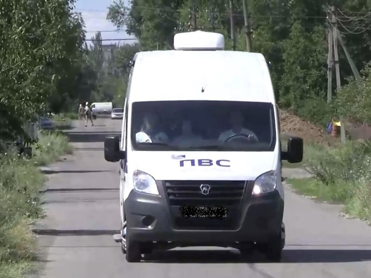 Мобильный офис ПВС МВД России оказывает жителям ДНР помощь в получении российских паспортов