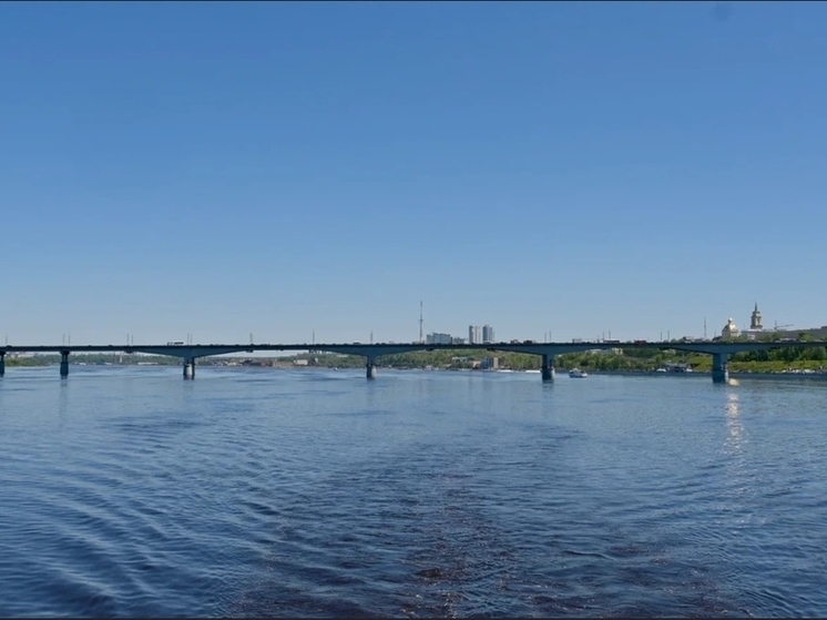 На Каме пермские спасатели извлекли из воды двух человек