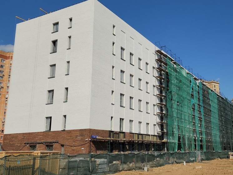 В Котельниках продолжается строительство новой поликлиники