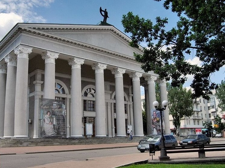 Донецкая муздрама завершила театральный сезон