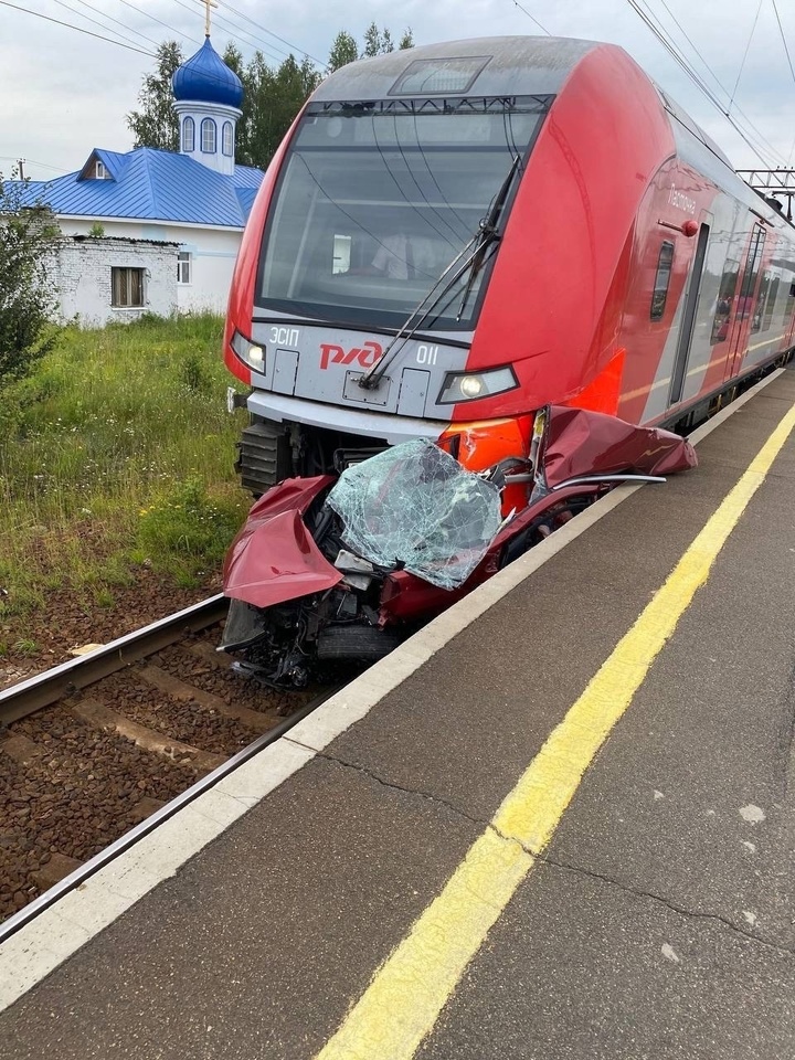 Электрички поселок санкт петербург сегодня