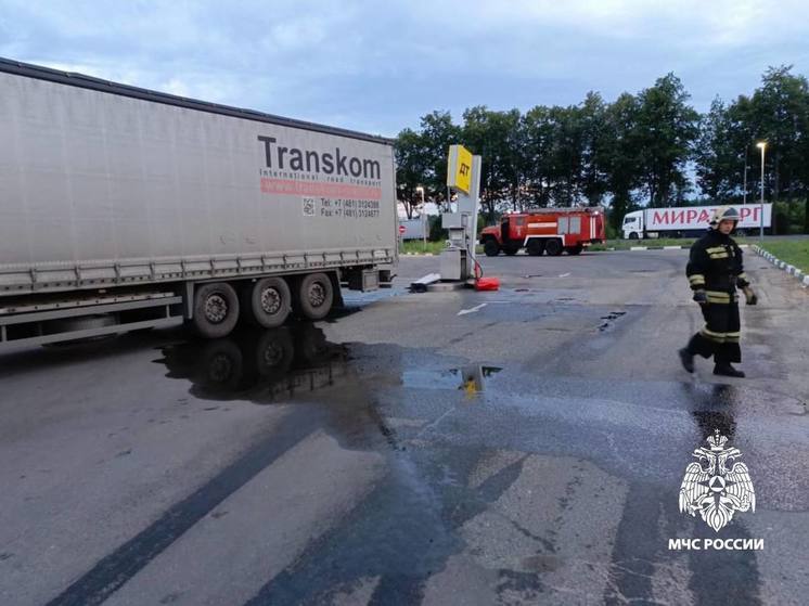 В Тверской области для ликвидации последствий ДТП привлекались спасатели