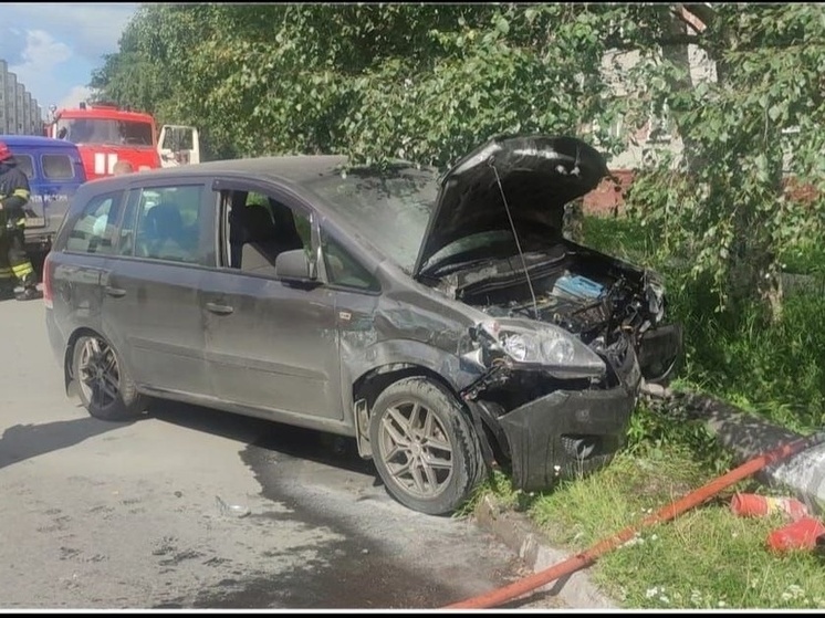 В Апатитах два человека пострадали при ДТП на улице Кирова