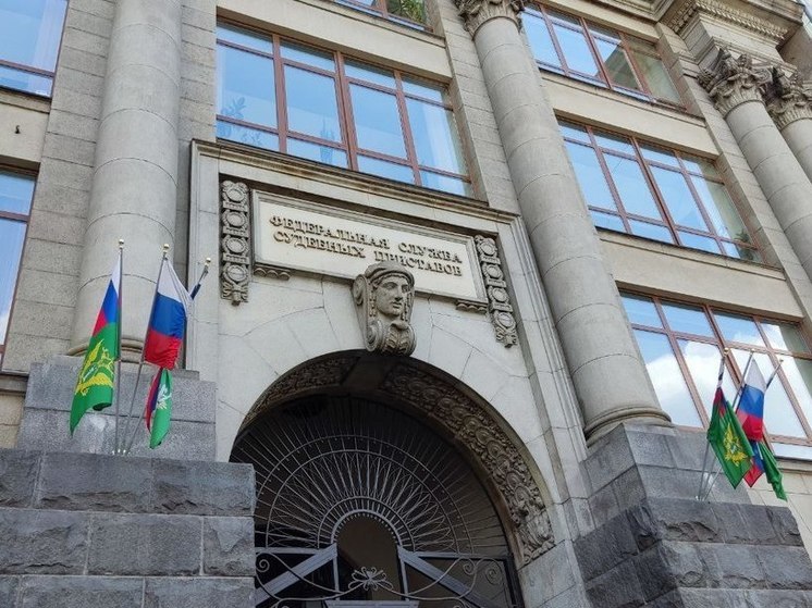 За год ФССП Ленобласти депортировала из страны более тысячи нелегалов