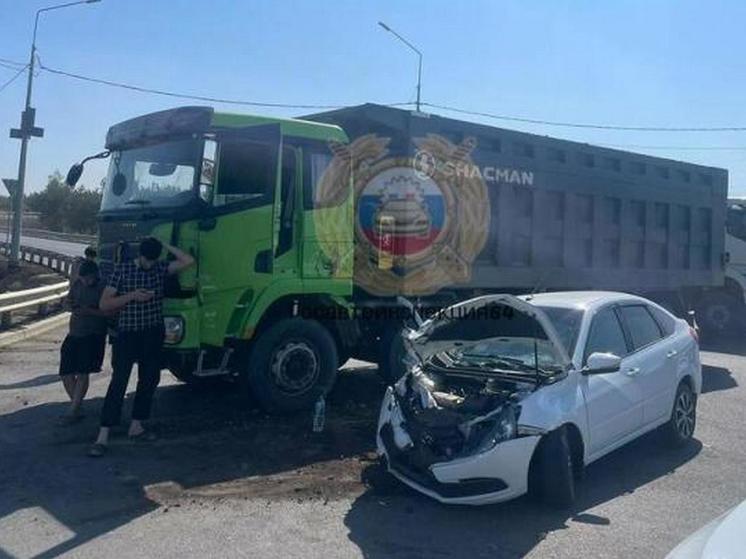 Девушка-подросток и женщина покалечились в ДТП с грузовиком