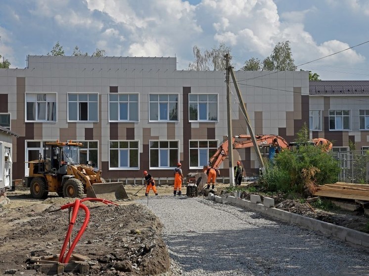 Под Курском прокуратура взяла на контроль ремонт школы в Дьяконово