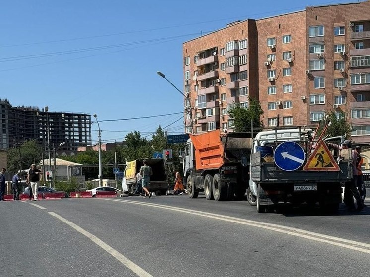 В центре Астрахани на одном из мостов отремонтировали деформационный шов