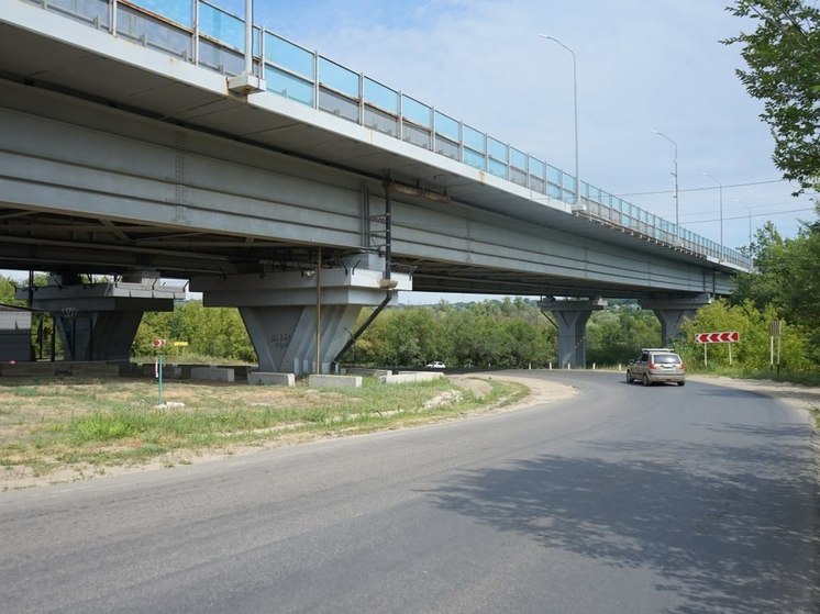 В Саратове начал рушиться Гусельский мост